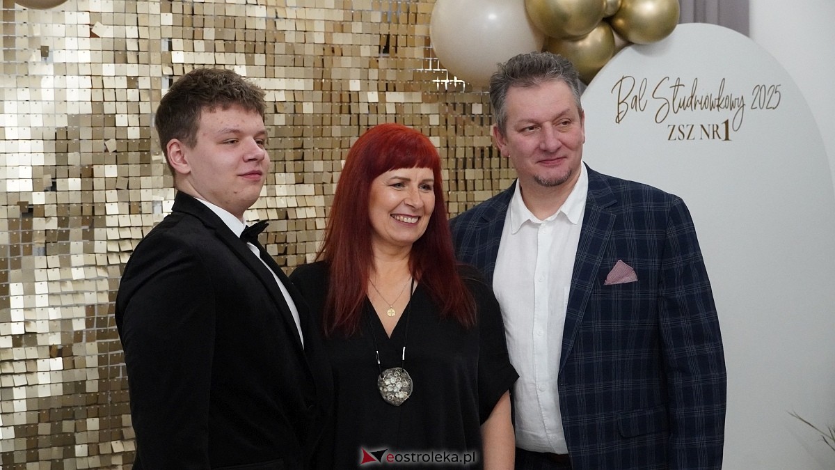 Studniówka ZSZ nr 1 [04.01.2025] - zdjęcie #59 - eOstroleka.pl