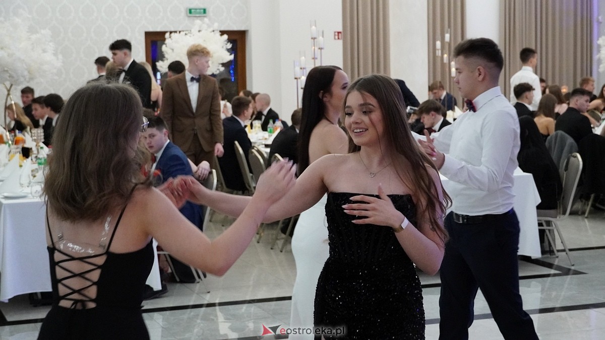 Studniówka ZSZ nr 1 [04.01.2025] - zdjęcie #44 - eOstroleka.pl