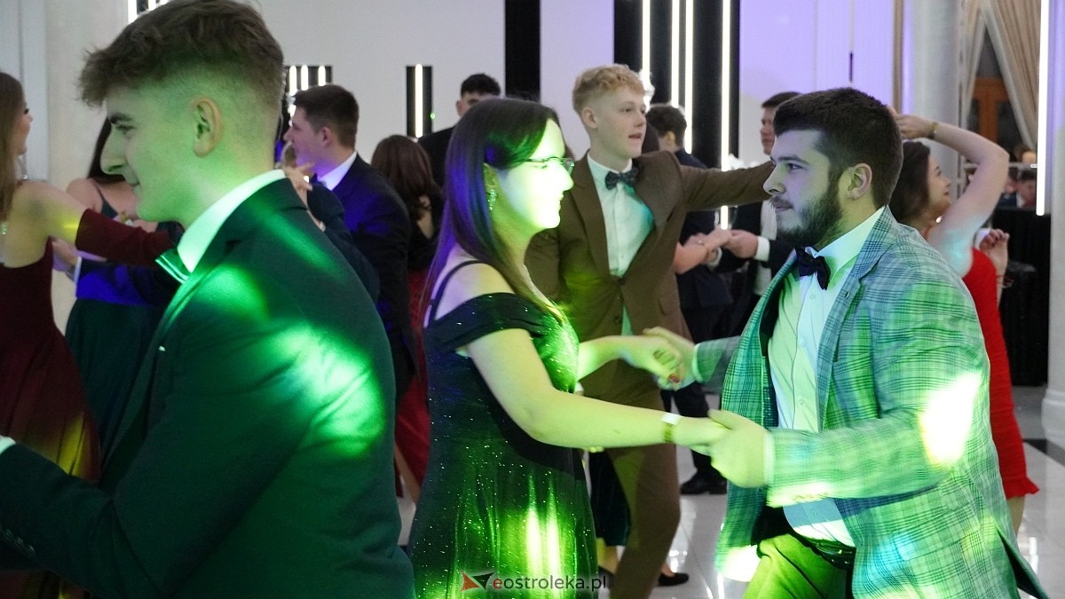 Studniówka ZSZ nr 1 [04.01.2025] - zdjęcie #31 - eOstroleka.pl