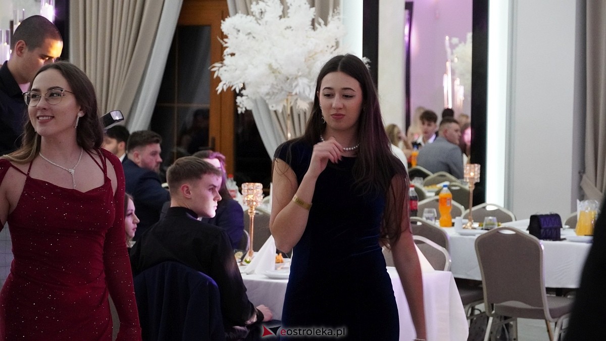 Studniówka ZSZ nr 1 [04.01.2025] - zdjęcie #29 - eOstroleka.pl