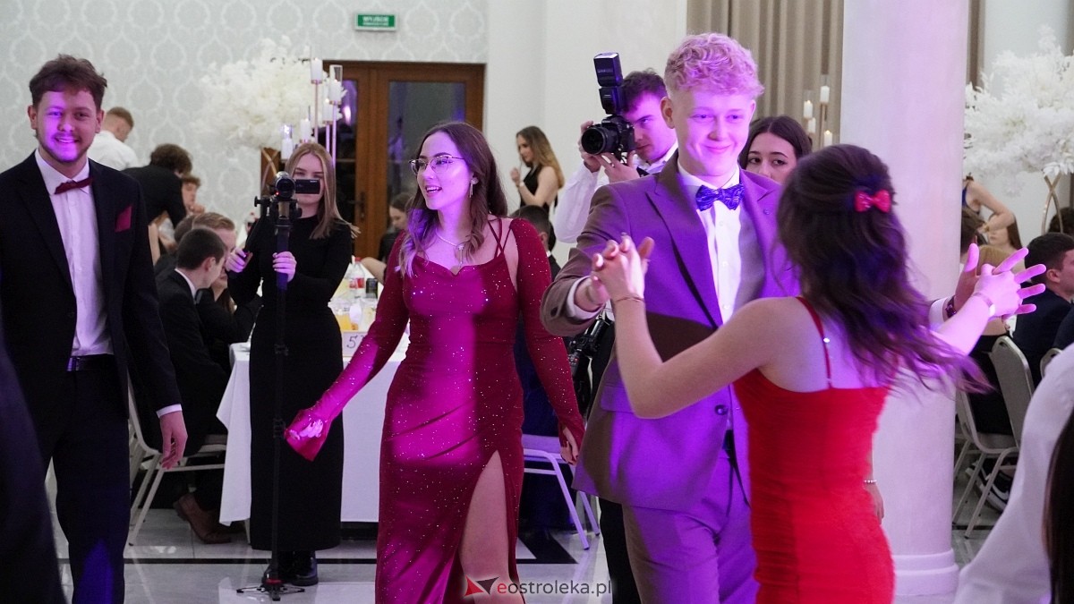 Studniówka ZSZ nr 1 [04.01.2025] - zdjęcie #19 - eOstroleka.pl