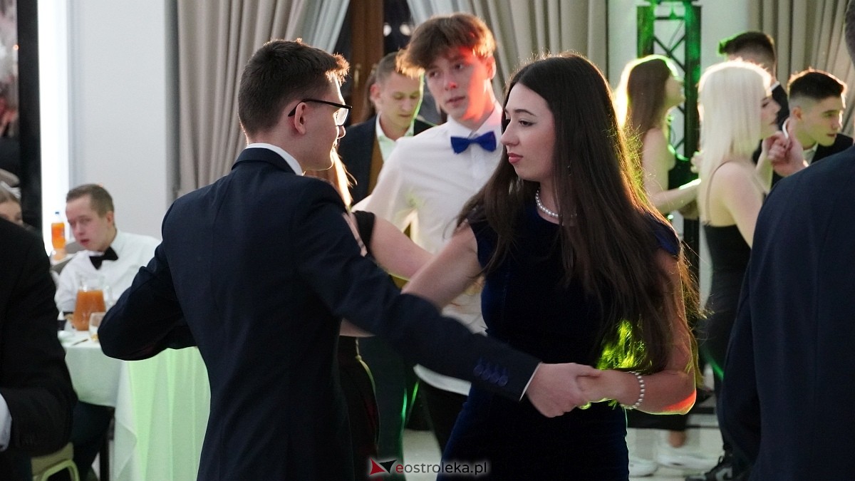 Studniówka ZSZ nr 1 [04.01.2025] - zdjęcie #10 - eOstroleka.pl