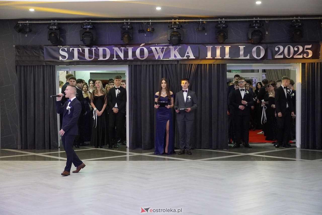 Studniówka III LO w Ostrołęce [4.01.2025] - zdjęcie #340 - eOstroleka.pl