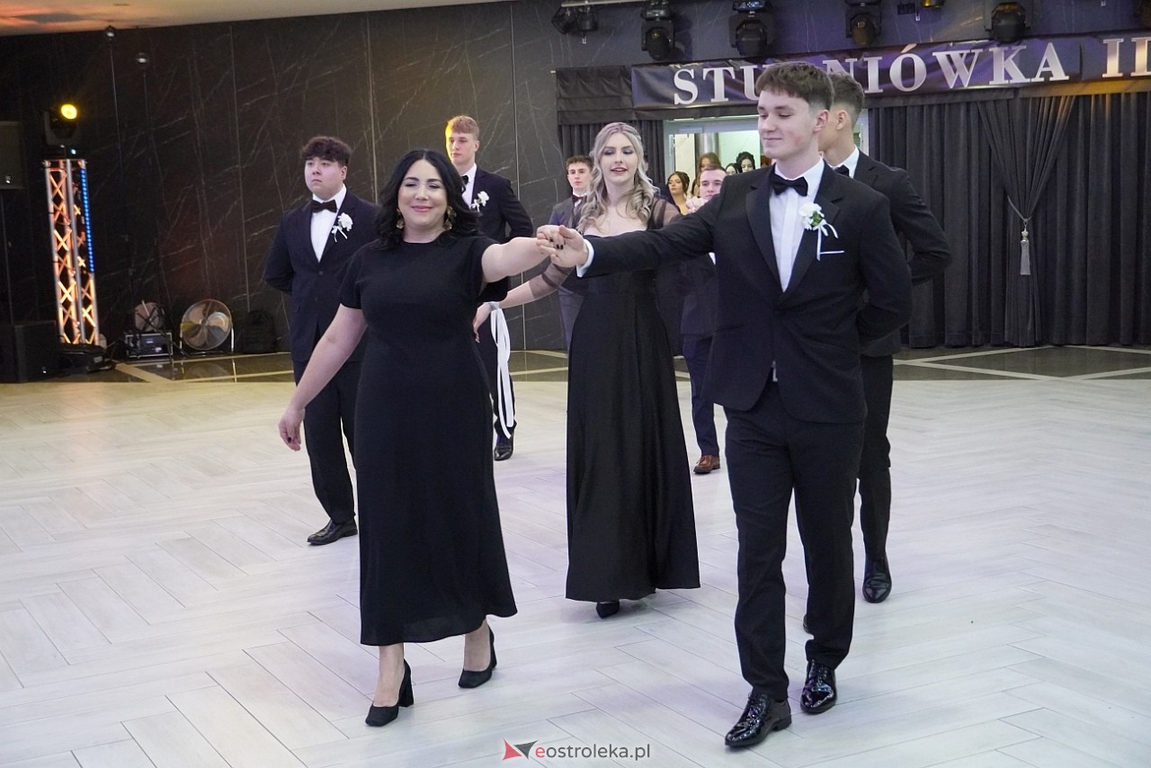 Studniówka III LO w Ostrołęce [4.01.2025] - zdjęcie #332 - eOstroleka.pl