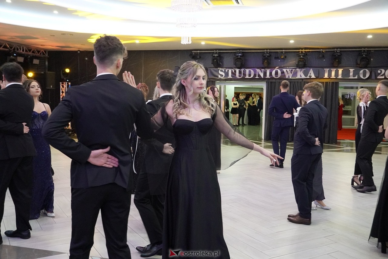 Studniówka III LO w Ostrołęce [4.01.2025] - zdjęcie #330 - eOstroleka.pl