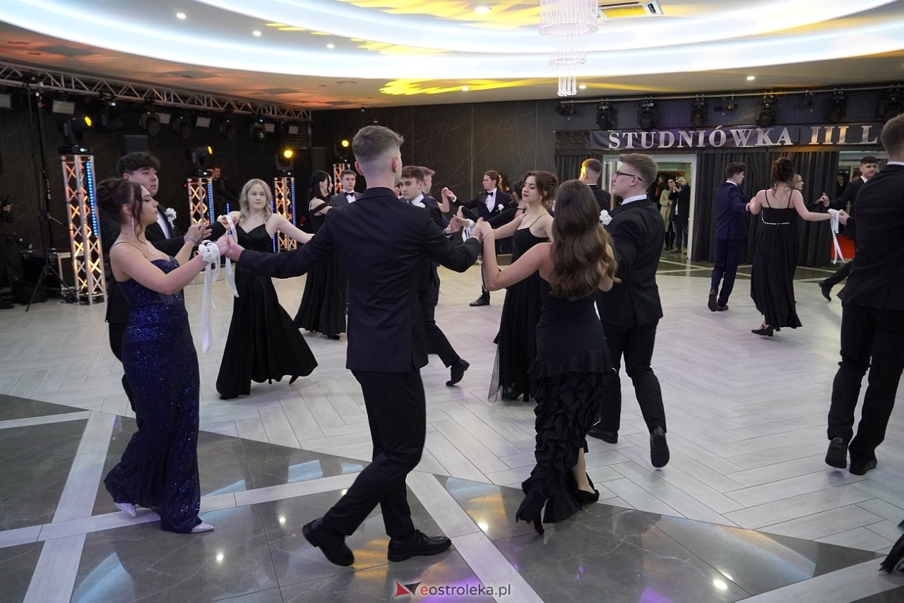 Studniówka III LO w Ostrołęce [4.01.2025] - zdjęcie #316 - eOstroleka.pl