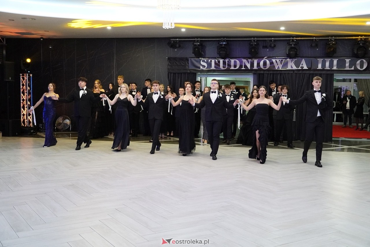 Studniówka III LO w Ostrołęce [4.01.2025] - zdjęcie #307 - eOstroleka.pl