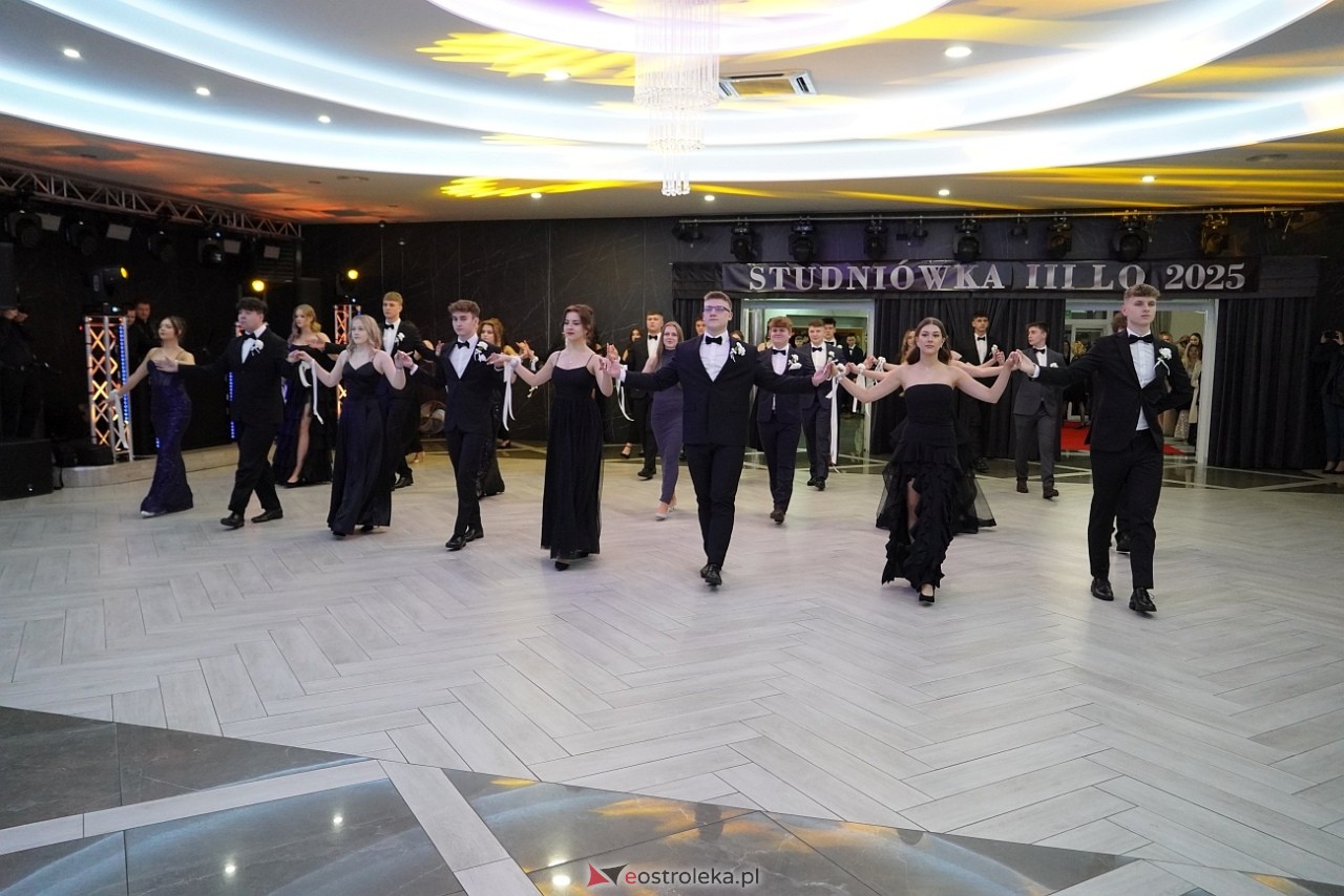 Studniówka III LO w Ostrołęce [4.01.2025] - zdjęcie #303 - eOstroleka.pl