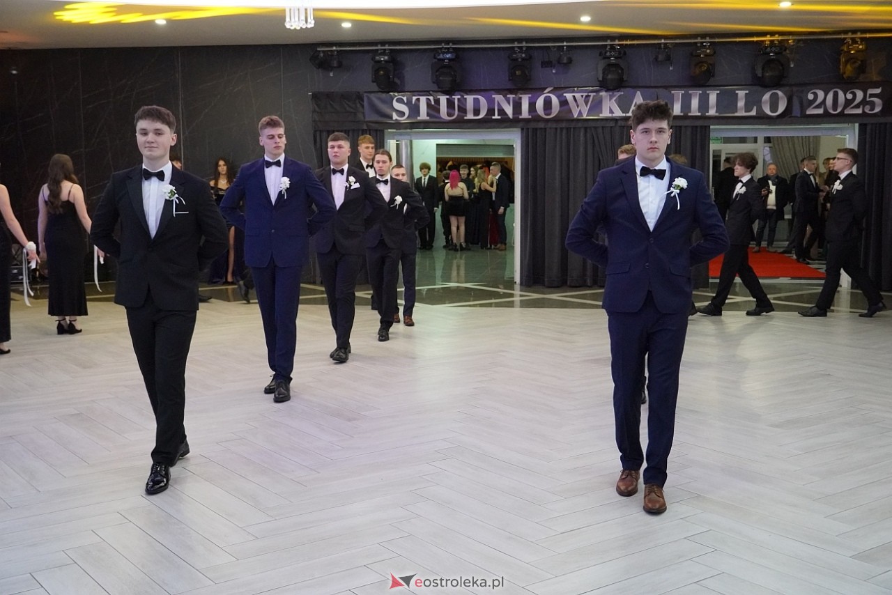 Studniówka III LO w Ostrołęce [4.01.2025] - zdjęcie #287 - eOstroleka.pl