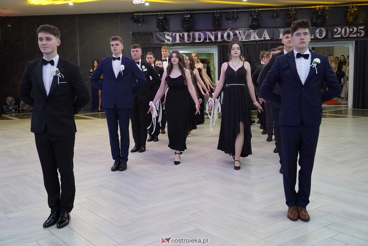 Studniówka III LO w Ostrołęce [4.01.2025] - zdjęcie #282 - eOstroleka.pl