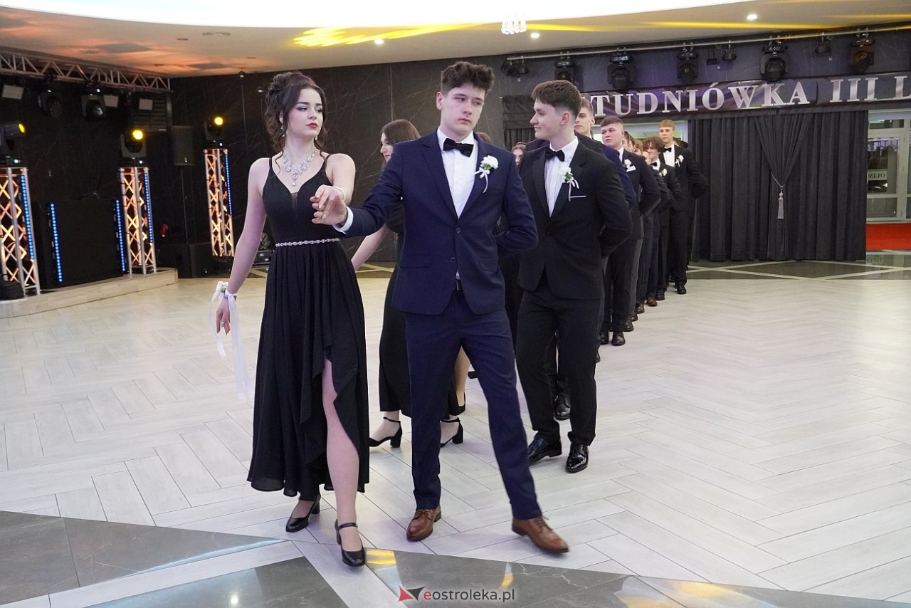 Studniówka III LO w Ostrołęce [4.01.2025] - zdjęcie #278 - eOstroleka.pl