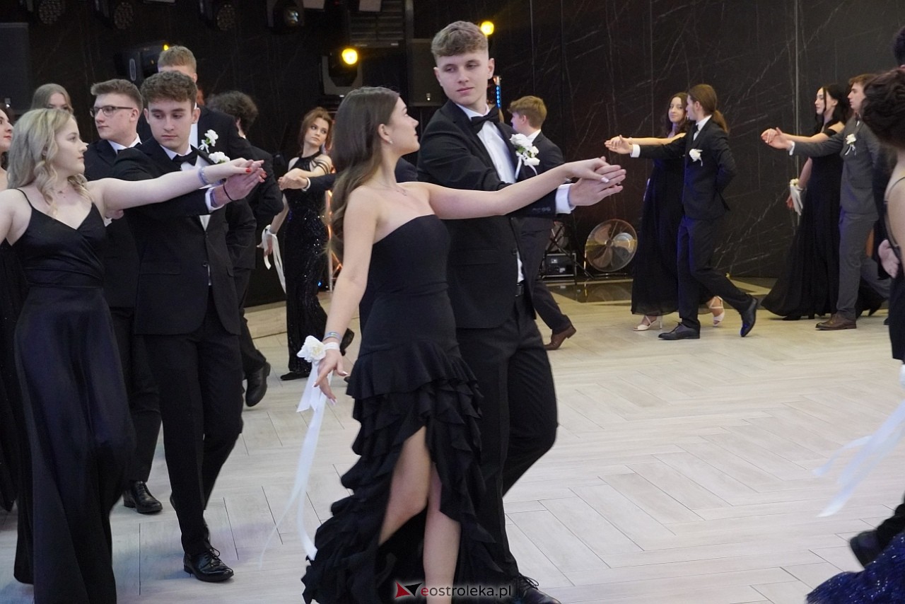 Studniówka III LO w Ostrołęce [4.01.2025] - zdjęcie #256 - eOstroleka.pl