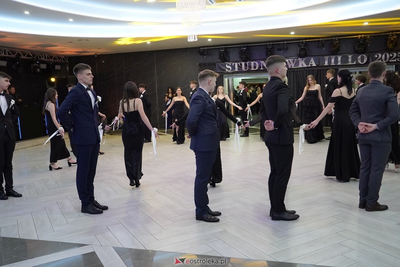 Studniówka III LO w Ostrołęce [4.01.2025] - zdjęcie #244 - eOstroleka.pl