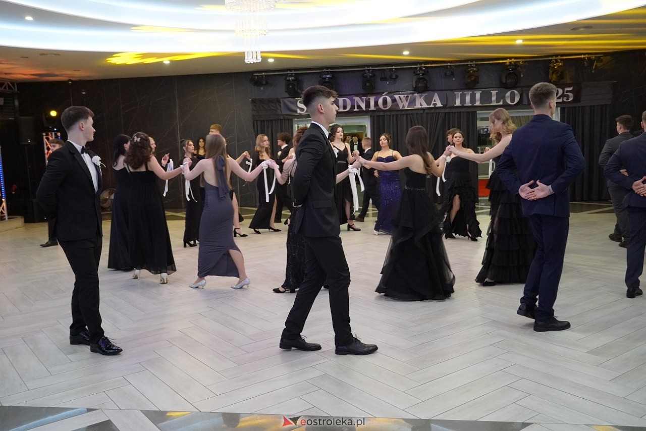 Studniówka III LO w Ostrołęce [4.01.2025] - zdjęcie #242 - eOstroleka.pl