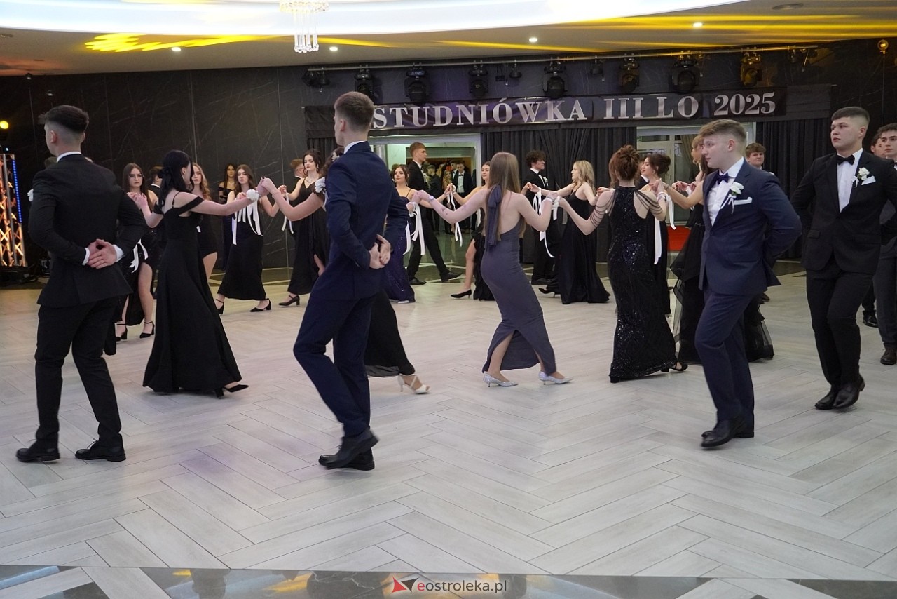 Studniówka III LO w Ostrołęce [4.01.2025] - zdjęcie #240 - eOstroleka.pl