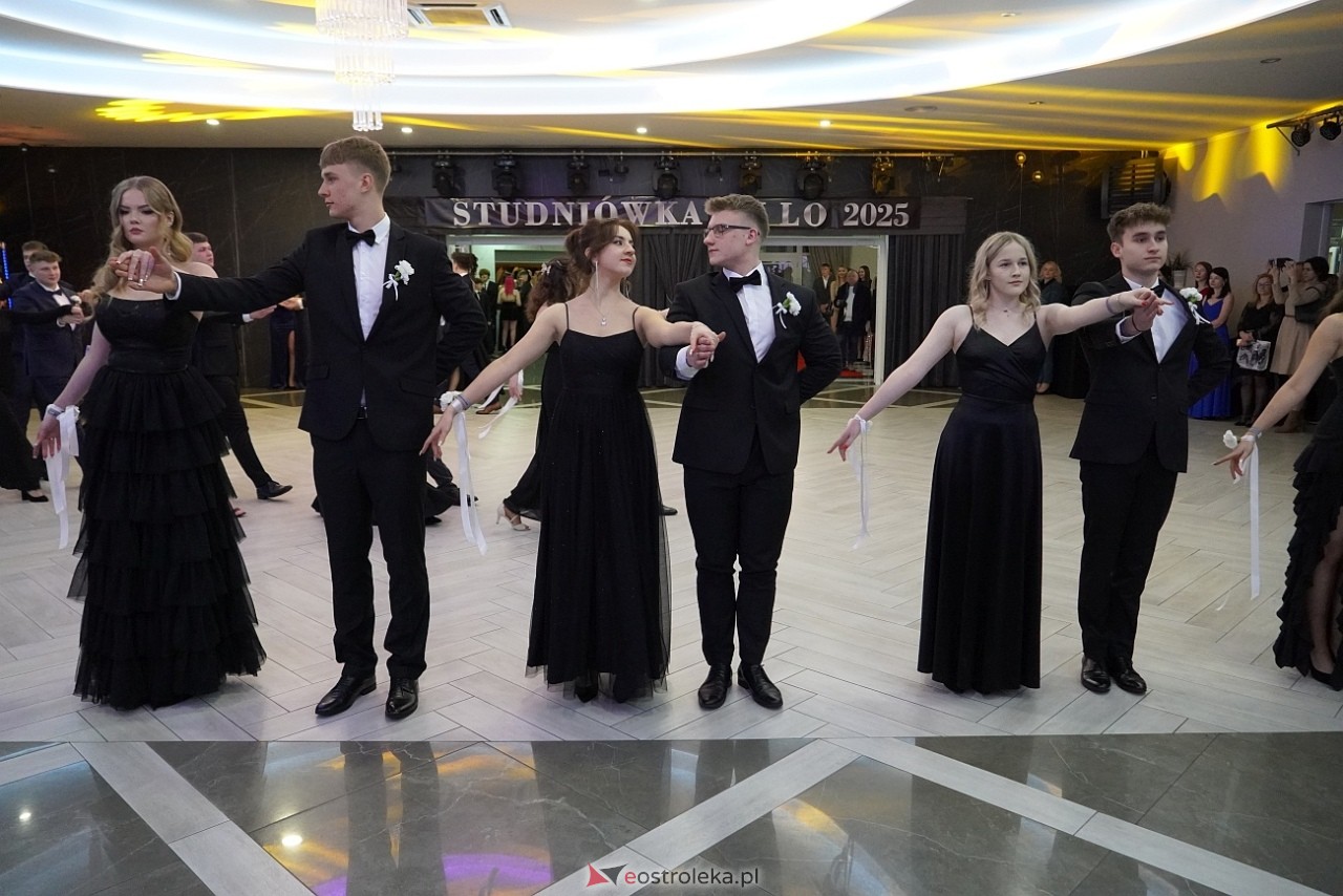 Studniówka III LO w Ostrołęce [4.01.2025] - zdjęcie #223 - eOstroleka.pl