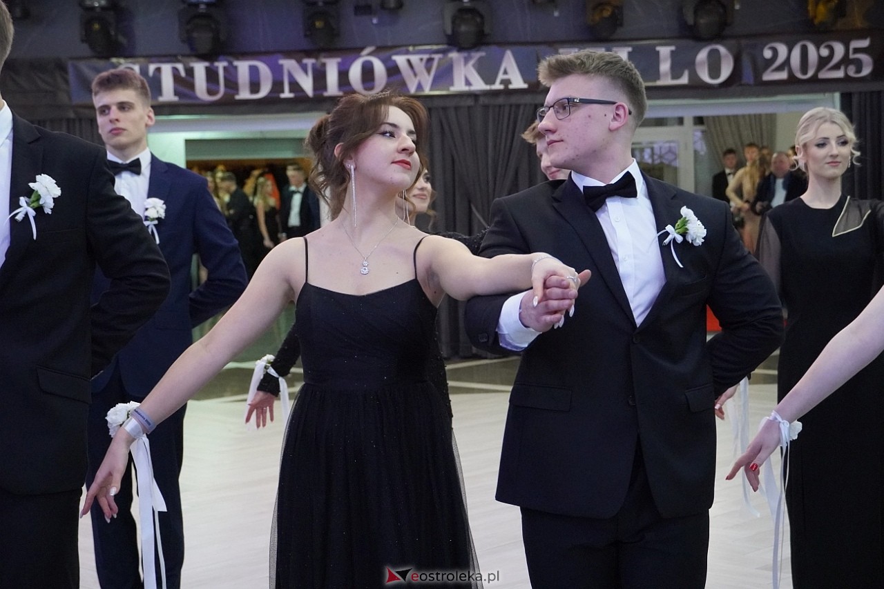Studniówka III LO w Ostrołęce [4.01.2025] - zdjęcie #217 - eOstroleka.pl