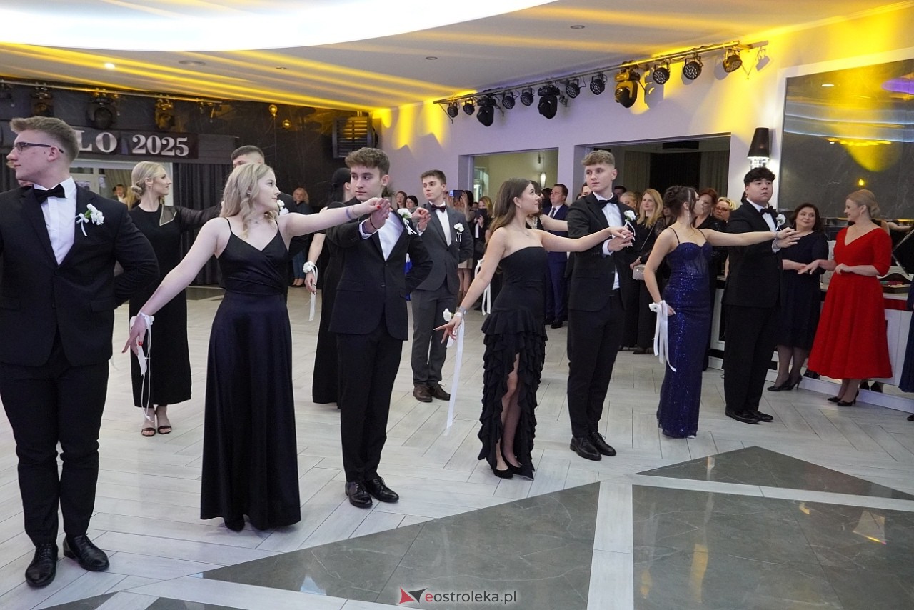 Studniówka III LO w Ostrołęce [4.01.2025] - zdjęcie #211 - eOstroleka.pl