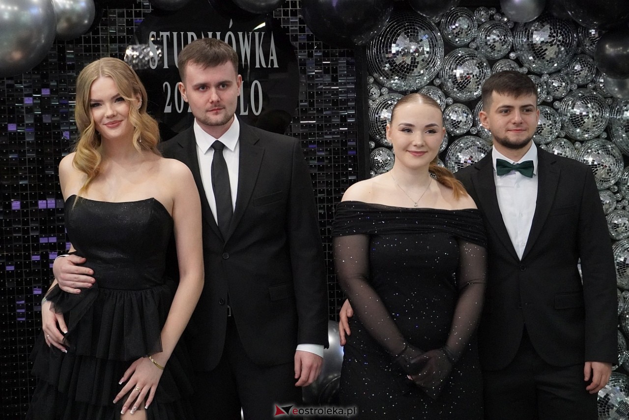 Studniówka III LO w Ostrołęce [4.01.2025] - zdjęcie #189 - eOstroleka.pl