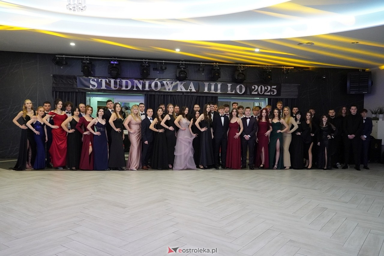 Studniówka III LO w Ostrołęce [4.01.2025] - zdjęcie #170 - eOstroleka.pl