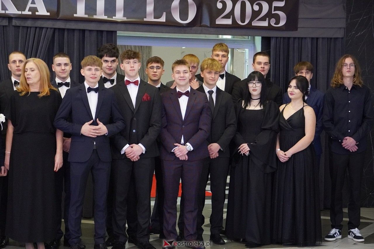 Studniówka III LO w Ostrołęce [4.01.2025] - zdjęcie #159 - eOstroleka.pl