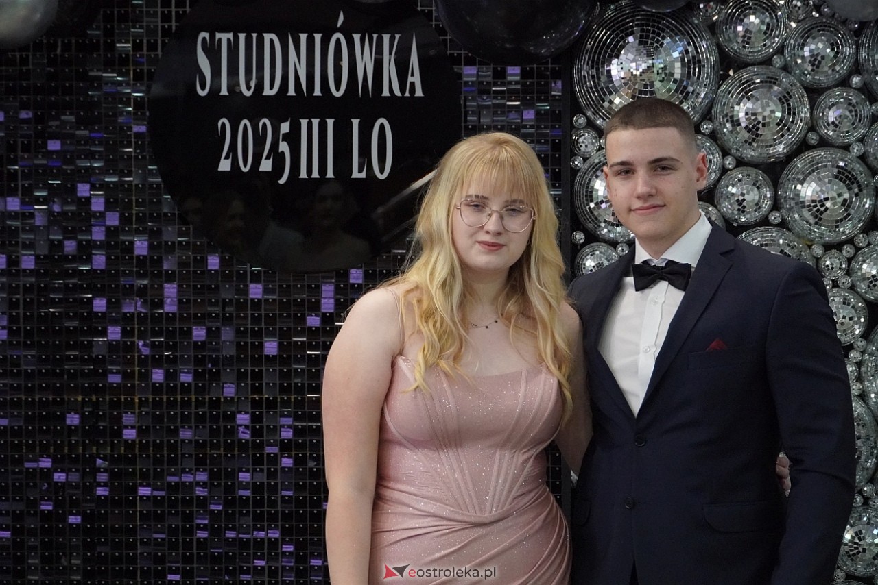 Studniówka III LO w Ostrołęce [4.01.2025] - zdjęcie #155 - eOstroleka.pl