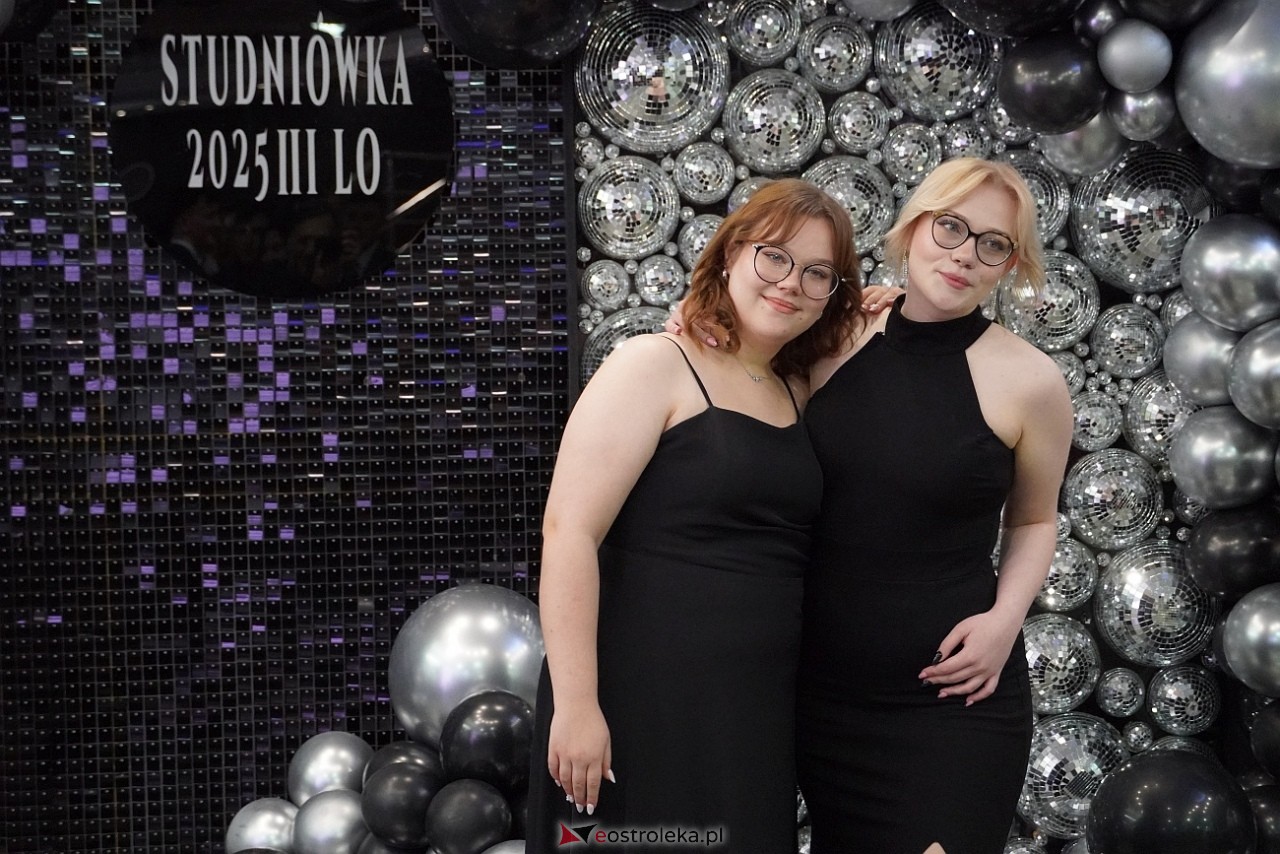 Studniówka III LO w Ostrołęce [4.01.2025] - zdjęcie #132 - eOstroleka.pl