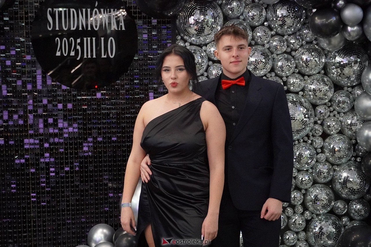 Studniówka III LO w Ostrołęce [4.01.2025] - zdjęcie #131 - eOstroleka.pl