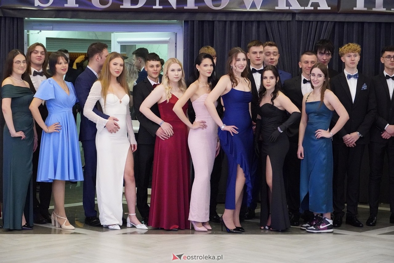 Studniówka III LO w Ostrołęce [4.01.2025] - zdjęcie #129 - eOstroleka.pl