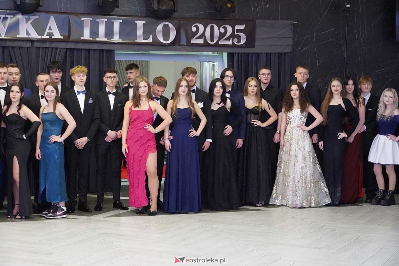 Studniówka III LO w Ostrołęce [4.01.2025] - zdjęcie #126 - eOstroleka.pl