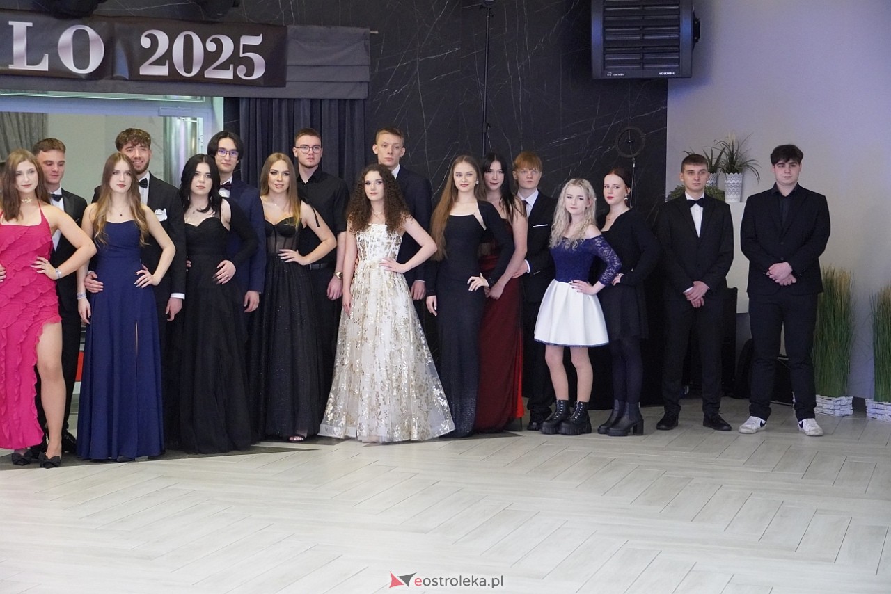 Studniówka III LO w Ostrołęce [4.01.2025] - zdjęcie #125 - eOstroleka.pl