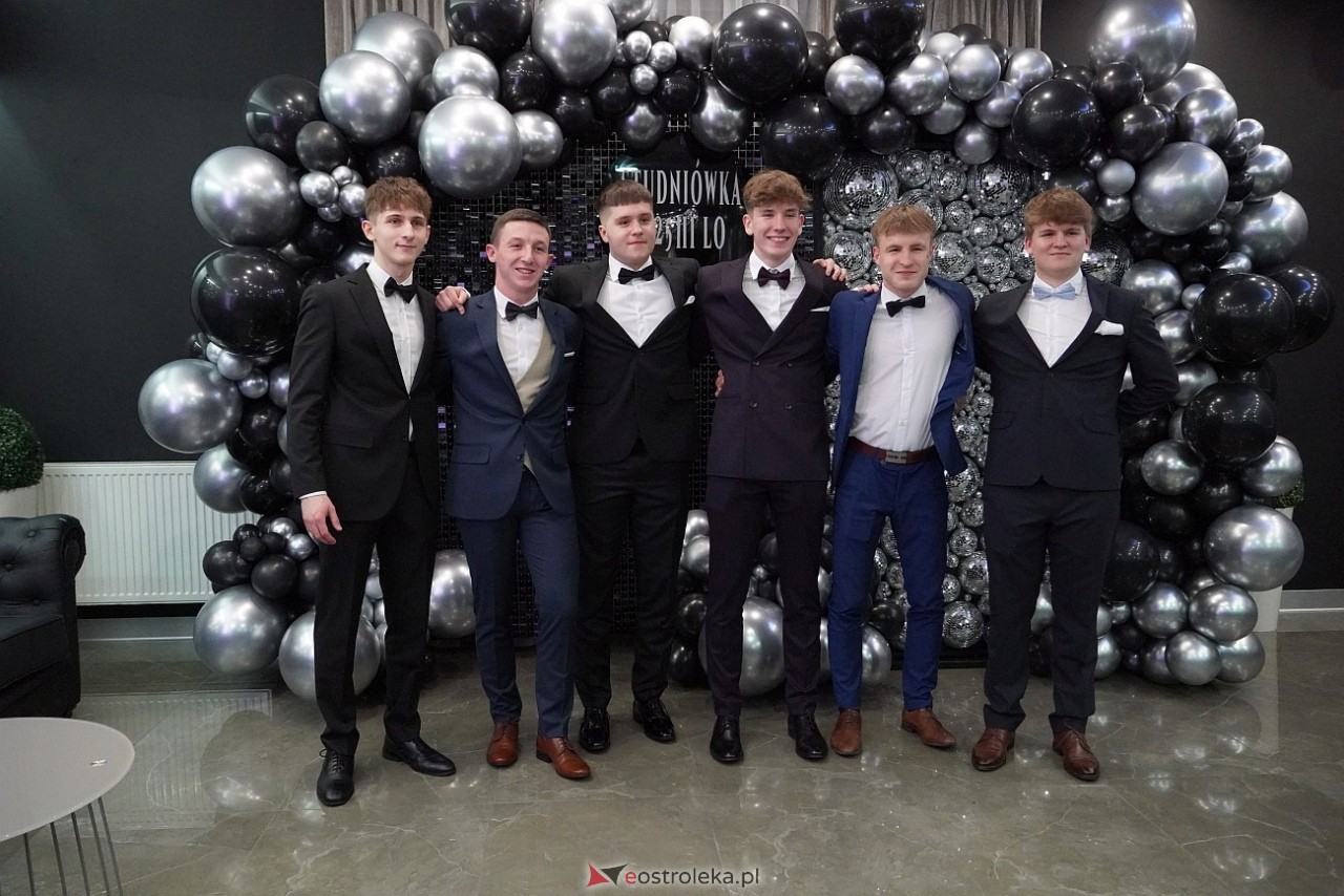 Studniówka III LO w Ostrołęce [4.01.2025] - zdjęcie #108 - eOstroleka.pl