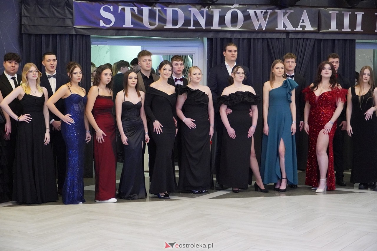 Studniówka III LO w Ostrołęce [4.01.2025] - zdjęcie #106 - eOstroleka.pl