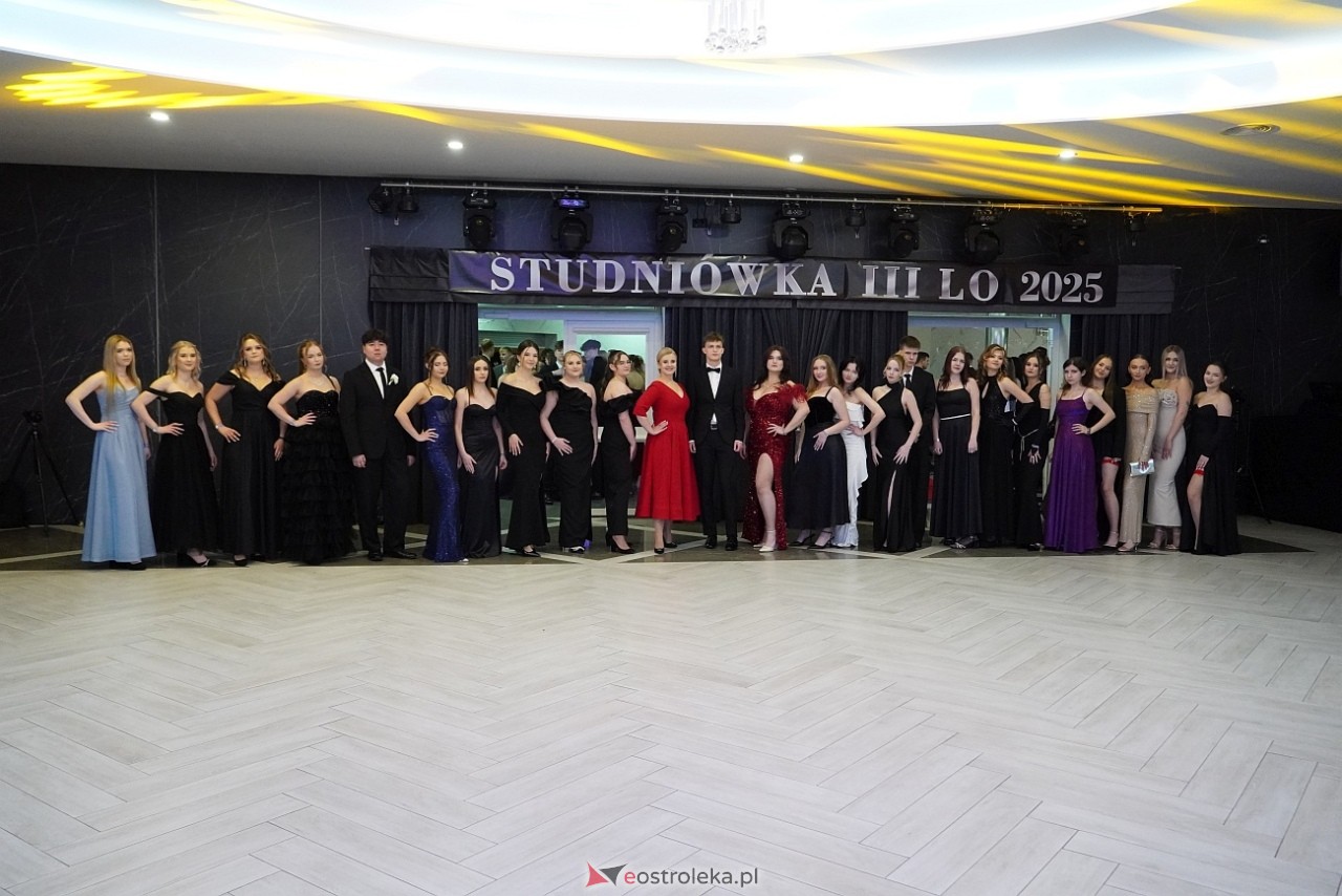 Studniówka III LO w Ostrołęce [4.01.2025] - zdjęcie #101 - eOstroleka.pl