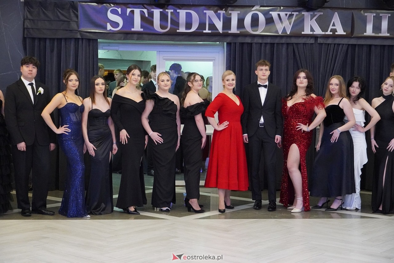 Studniówka III LO w Ostrołęce [4.01.2025] - zdjęcie #99 - eOstroleka.pl