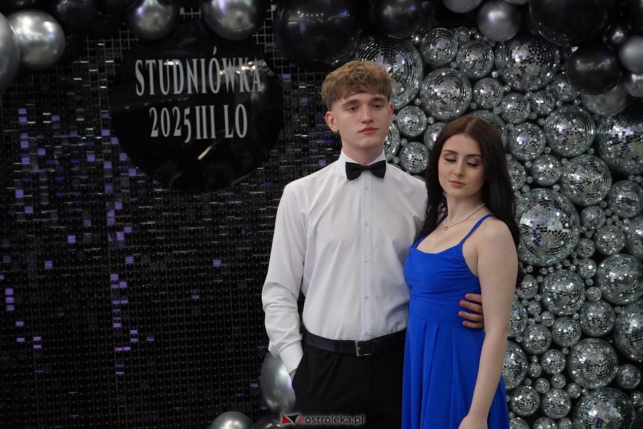Studniówka III LO w Ostrołęce [4.01.2025] - zdjęcie #95 - eOstroleka.pl