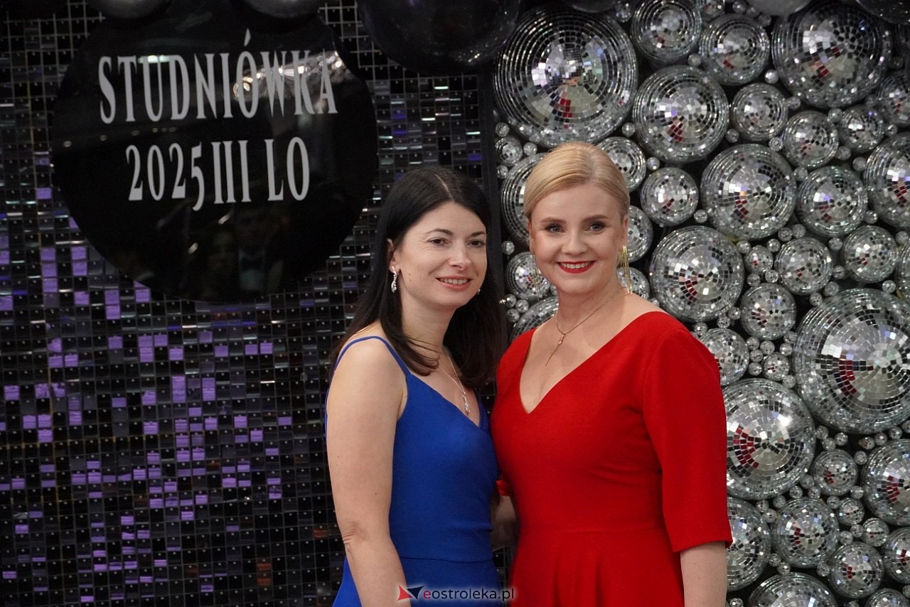 Studniówka III LO w Ostrołęce [4.01.2025] - zdjęcie #91 - eOstroleka.pl