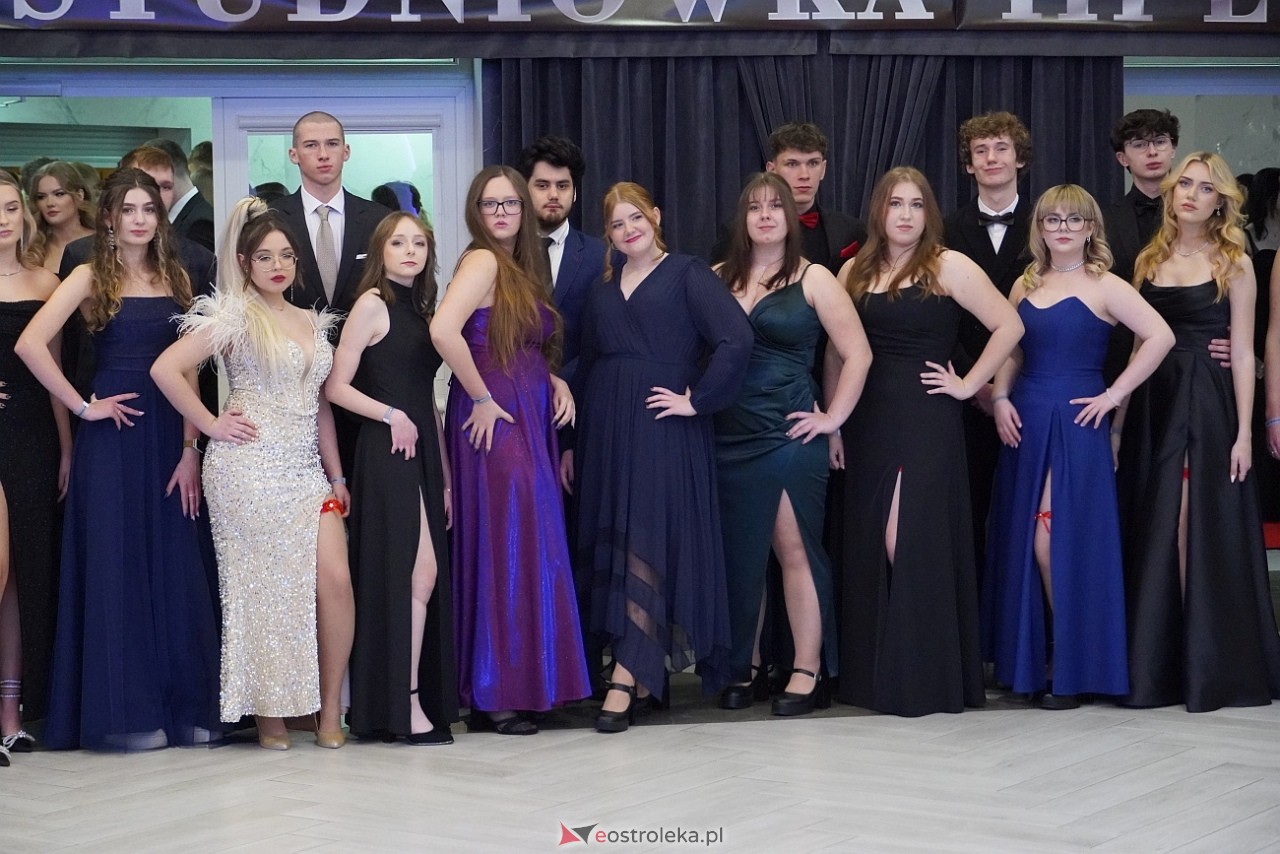 Studniówka III LO w Ostrołęce [4.01.2025] - zdjęcie #87 - eOstroleka.pl
