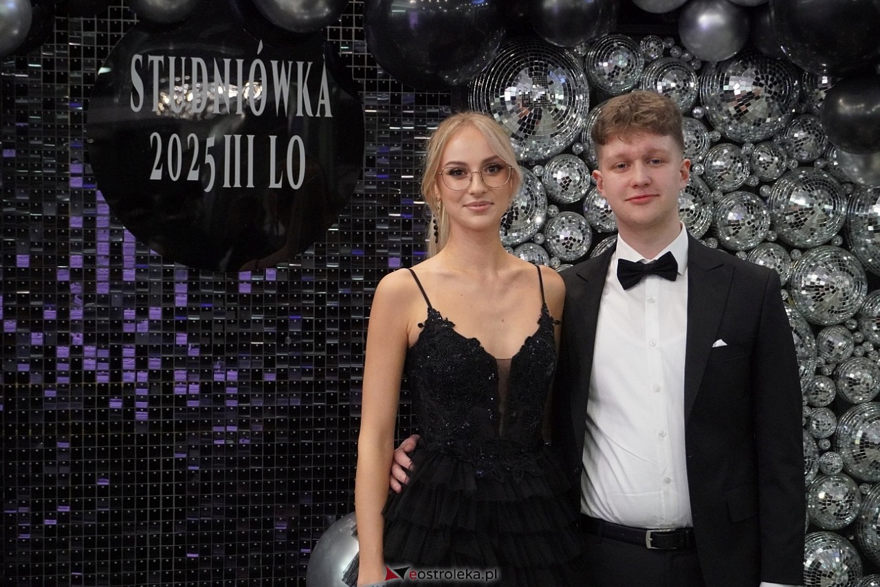 Studniówka III LO w Ostrołęce [4.01.2025] - zdjęcie #77 - eOstroleka.pl