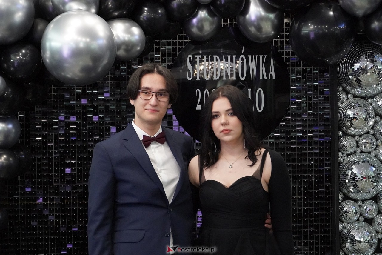 Studniówka III LO w Ostrołęce [4.01.2025] - zdjęcie #75 - eOstroleka.pl