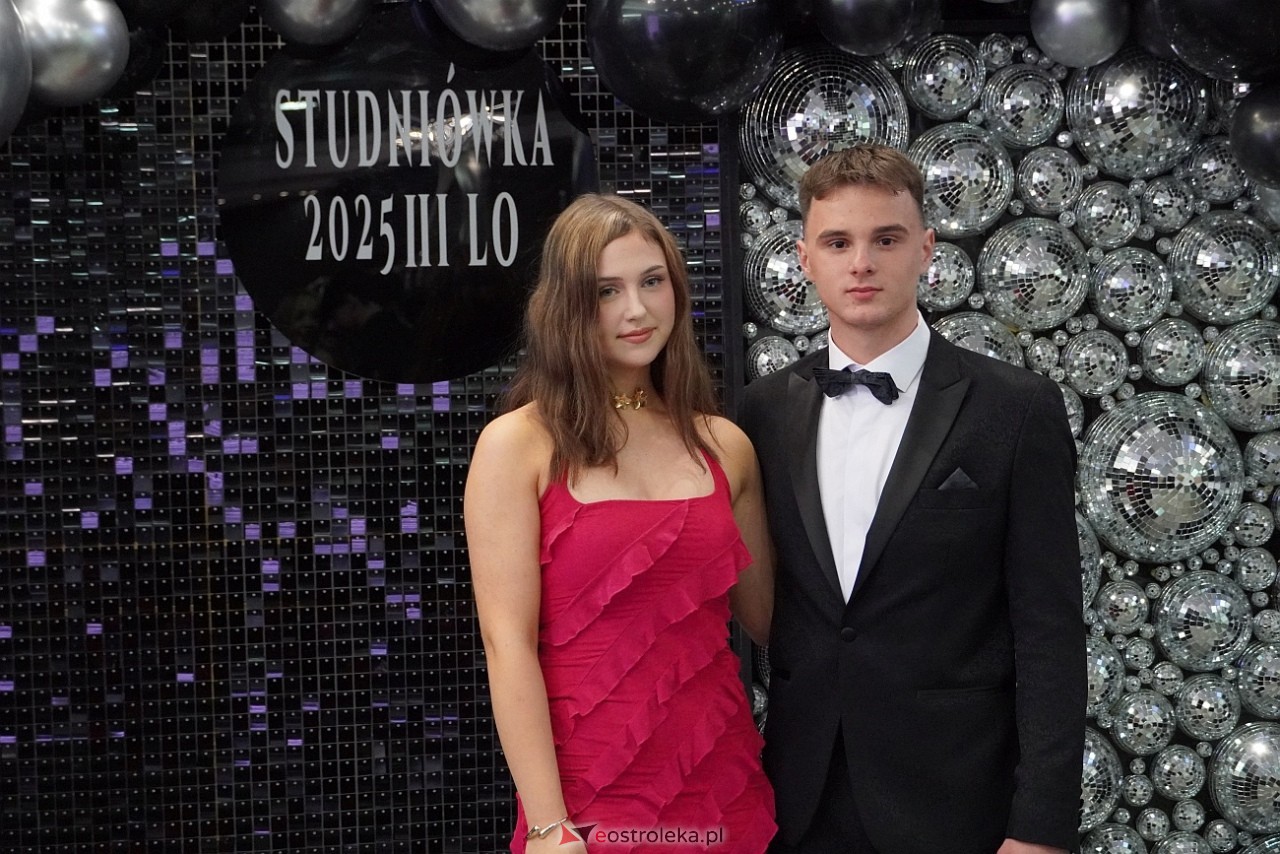 Studniówka III LO w Ostrołęce [4.01.2025] - zdjęcie #74 - eOstroleka.pl