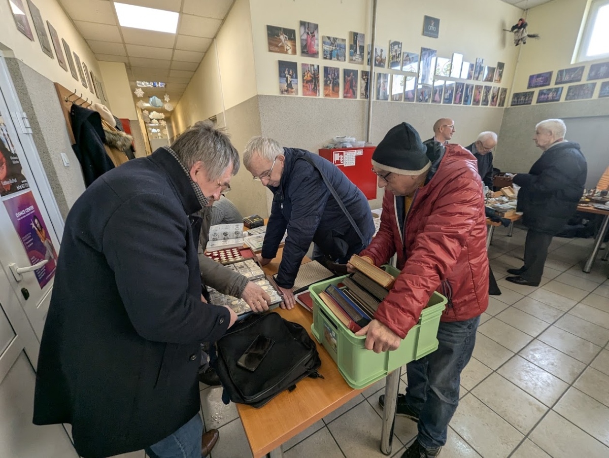 Giełda kolekcjonerska w Ostrołęce [05.01.2025] - zdjęcie #29 - eOstroleka.pl