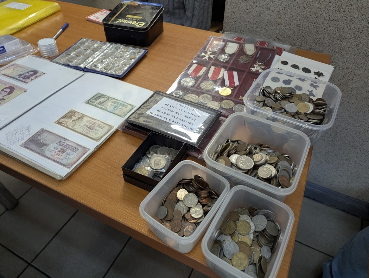 Giełda kolekcjonerska w Ostrołęce [05.01.2025] - zdjęcie #23 - eOstroleka.pl