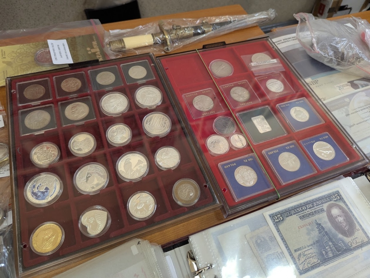 Giełda kolekcjonerska w Ostrołęce [05.01.2025] - zdjęcie #21 - eOstroleka.pl