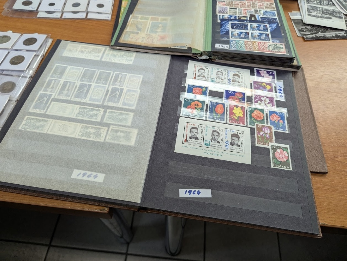 Giełda kolekcjonerska w Ostrołęce [05.01.2025] - zdjęcie #13 - eOstroleka.pl