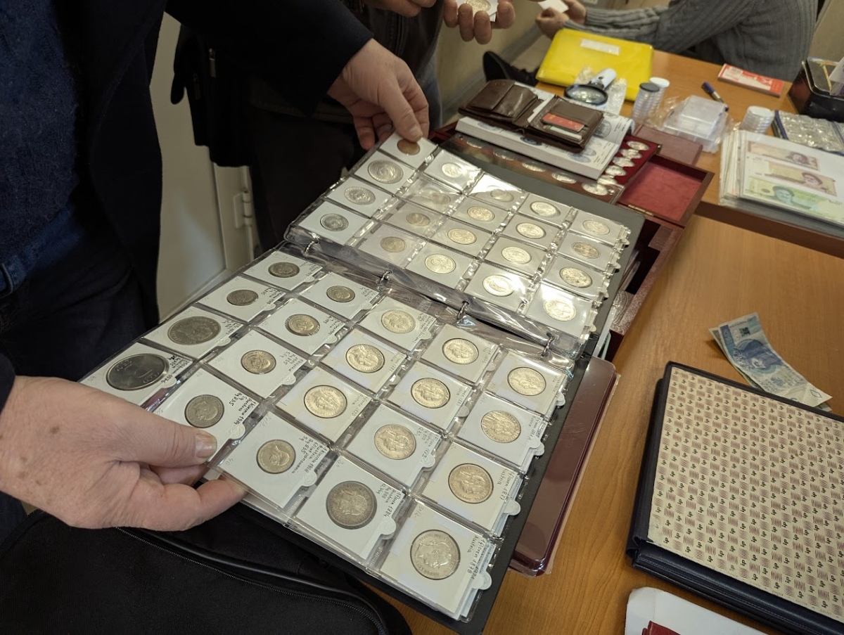 Giełda kolekcjonerska w Ostrołęce [05.01.2025] - zdjęcie #1 - eOstroleka.pl