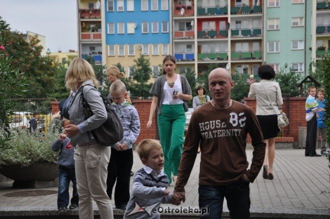Rozpoczęcie Roku Szkolnego 2011/2012 (1.IX.2011) - zdjęcie #28 - eOstroleka.pl