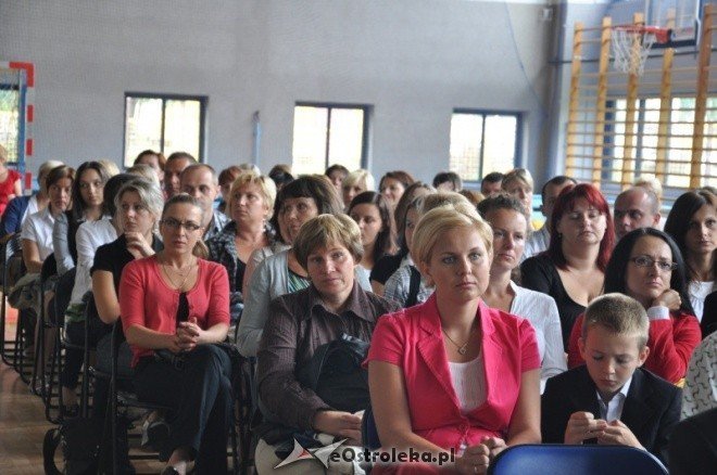 Rozpoczęcie Roku Szkolnego 2011/2012 (1.IX.2011) - zdjęcie #8 - eOstroleka.pl