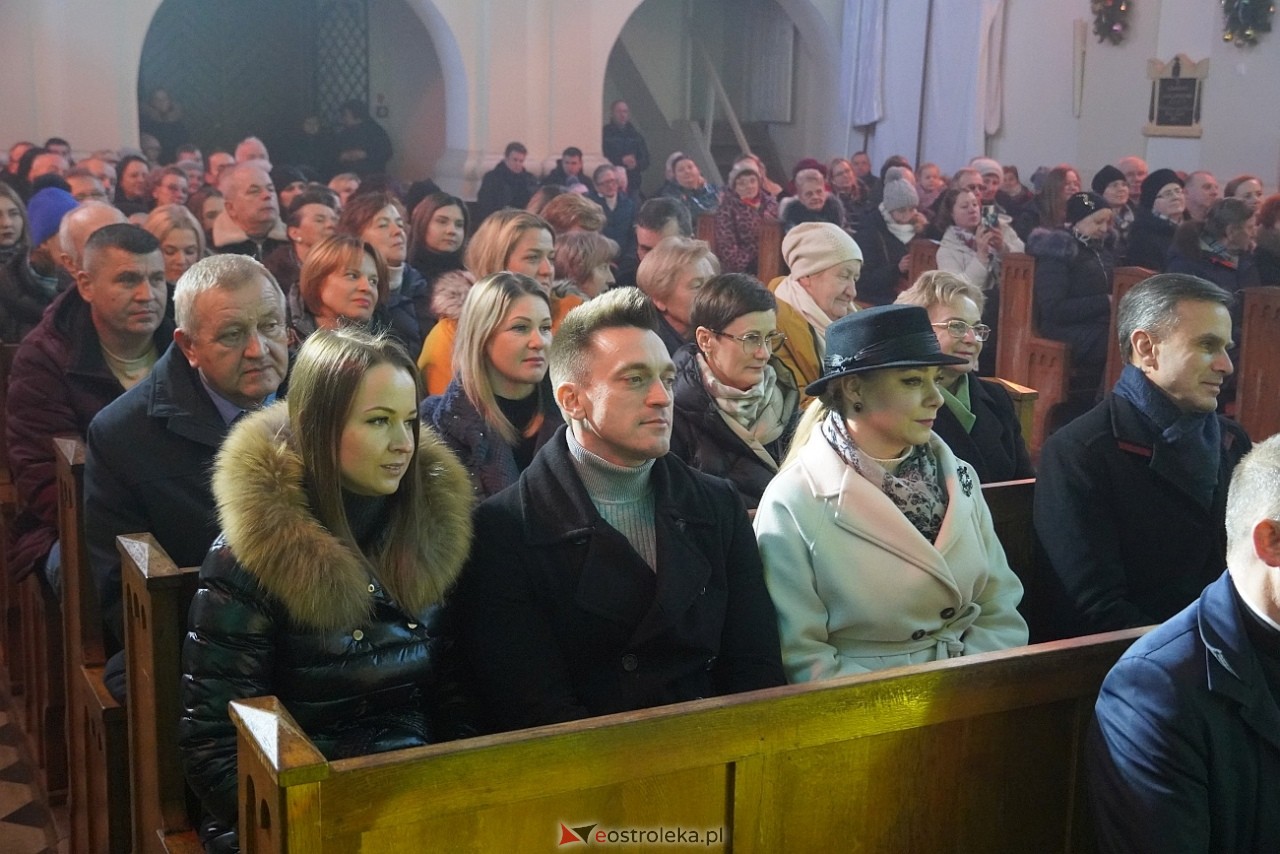 Magda Steczkowska z noworocznym koncertem w Piskach [5.01.2024] - zdjęcie #37 - eOstroleka.pl