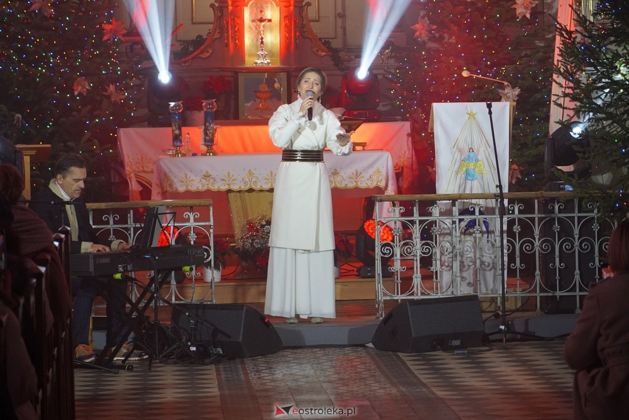 Magda Steczkowska z noworocznym koncertem w Piskach [5.01.2024] - zdjęcie #5 - eOstroleka.pl